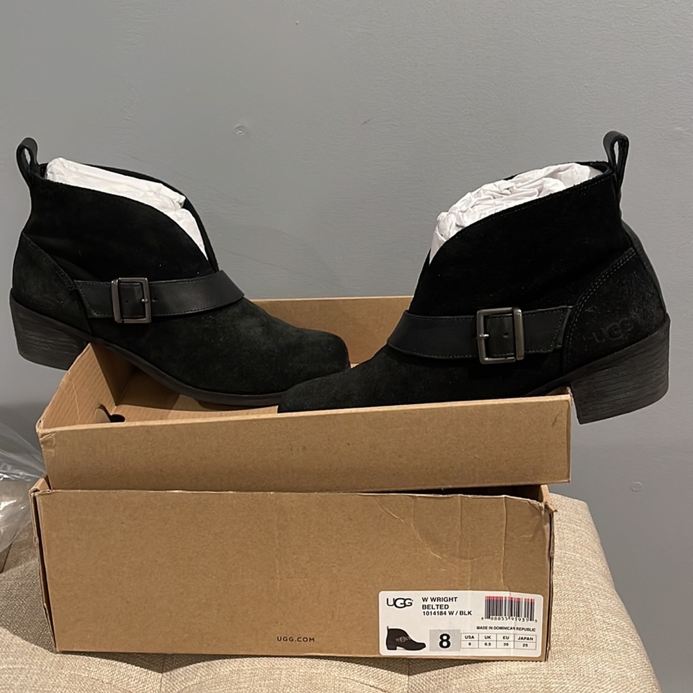 Ugg Boot Booties Open Front Slit Like New Sz 8 - image 5